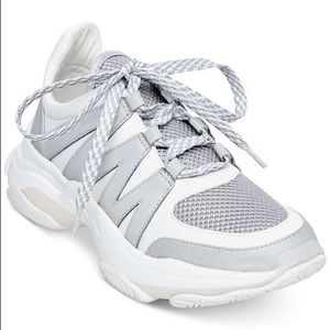 Steve Madden Maximus Chunky Dad Sneaker Women’s